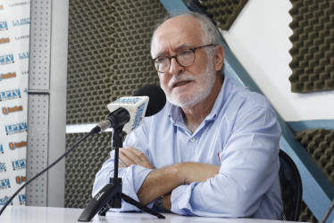 El senador caldense Guido Echeverri Piedrahita es cofundador del partido En Marcha con el exministro del Interior Juan Fernando Cristo.