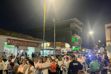 La comunidad de Risaralda (Caldas) marchó y pidió por el pronto regreso del sacerdote y exige respuesta de las autoridades.