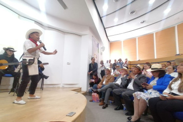 El pasillerito Jerónimo Cañón Solis durante la presentación del Festival Nacional del Pasillo.