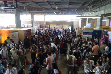 Expo U acogió a cientos de estudiantes para que conocieran la oferta educativa de la región.