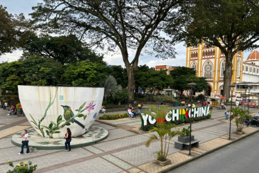 La taza gigante de café se ha convertido en un símbolo en Chinchiná (Caldas).