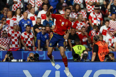 El centrocampista de la selección española Fabián Ruiz celebra tras marcar el 2-0 durante el partido del grupo B de la Eurocopa 2024 entre España y Croacia, este sábado en el Estadio Olímpico de Berlín, Alemania.