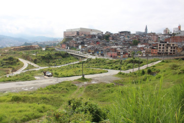 El Macroproyecto San José era la principal labor de la Empresa de Renovación y Desarrollo Urbano de Manizales (ERUM). 15 años y $256 mil 447 millones 710 mil 832 después no se ha mejorado la calidad de vida de las personas que habitan zonas de riesgo en las laderas de la Comuna San José.