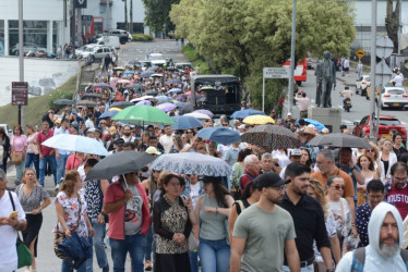 Los maestros de Caldas marchan parea rechazar la ley estatutaria de la educación.