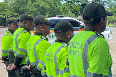 Uniformados adscritos al Departamento de Policía del Magdalena Medio fueron atacados este viernes con un artefacto explosivo en el corregimiento Limonar, en Cantagallo (Bolívar).