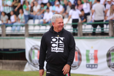 El técnico del Once Caldas, Hernán Darío Herrera, este sábado en el estadio Palogrande. 