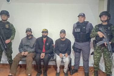 Tres personas naturales de India fueron rescatadas por el Ejército en Ipiales (Nariño).