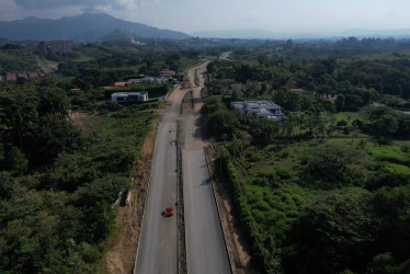 El proyecto vial está retrasado, además de que se le adicionó casi la tercera parte del valor inicial.