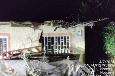 La vivienda afectada por el derrumbe en la vereda Moscovita, de Norcasia (Caldas).