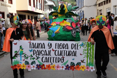 Este sábado (17 de agosto) se realizó el desfile de comparsas de la edición 12 del Pregón de la Noche del Fuego de Salamina (Caldas). También hubo conciertos y danza. Vea las postales de la celebración.