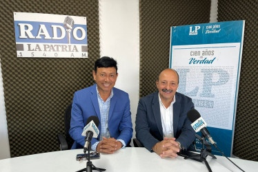 Fabio Gómez, alcalde de Aguadas y Lindon Chavarriaga, director artístico del Festival de Pasillo