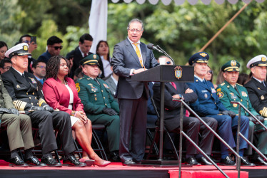 El presidente de Colombia, Gustavo Petro, pronuncia un discurso durante la conmemoración del aniversario de la Batalla de Boyacá este miércoles, en el Puente de Boyacá en el municipio de Ventaquemada (Boyacá).