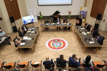 Los magistrados de la Corte Constitucional sesionaron en el Centro Cultural Universitario Rogelio Salmona de la Universidad de Caldas.