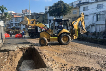 En febrero del 2024, el paso por el sector del colegio INEM sobre la avenida Paralela estuvo cerrado unos días a raíz de una falla en el sistema de acueducto. El cierre ahora será por obras de rehabilitación de la vía.