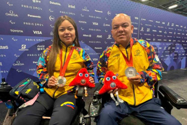 Los hermanos Leidy y Edilson Chica conquistaron la quinta presea dorada para Colombia en los Juegos Paralímpicos de París 2024.