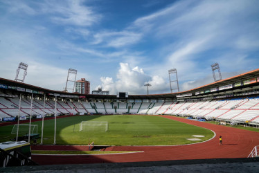 La Alcaldía de Manizales ya inició la ejecución de $2 mil 700 millones en el estadio Palogrande para remodelar y adecuar baños, zonas de comida, fachada y sillas. Los trabajos van hasta el 31 de diciembre de este 2024. Recorra las obras en curso.